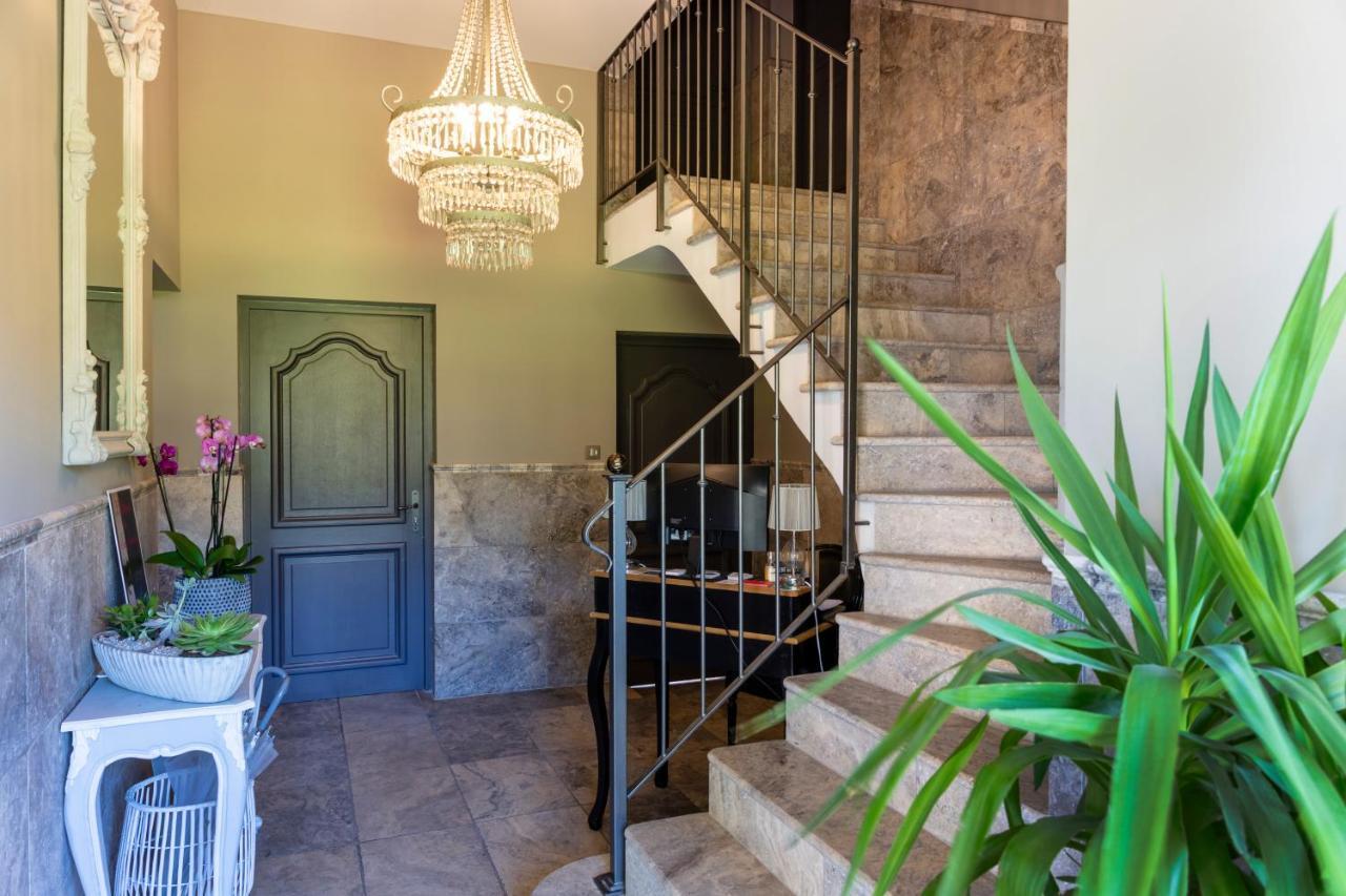 Chateau Des Cinq Cantons Carpentras Buitenkant foto